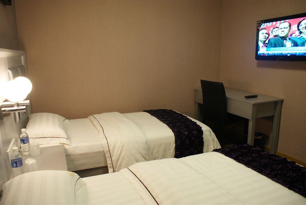 Euro Rich Hotel Melaka Екстер'єр фото